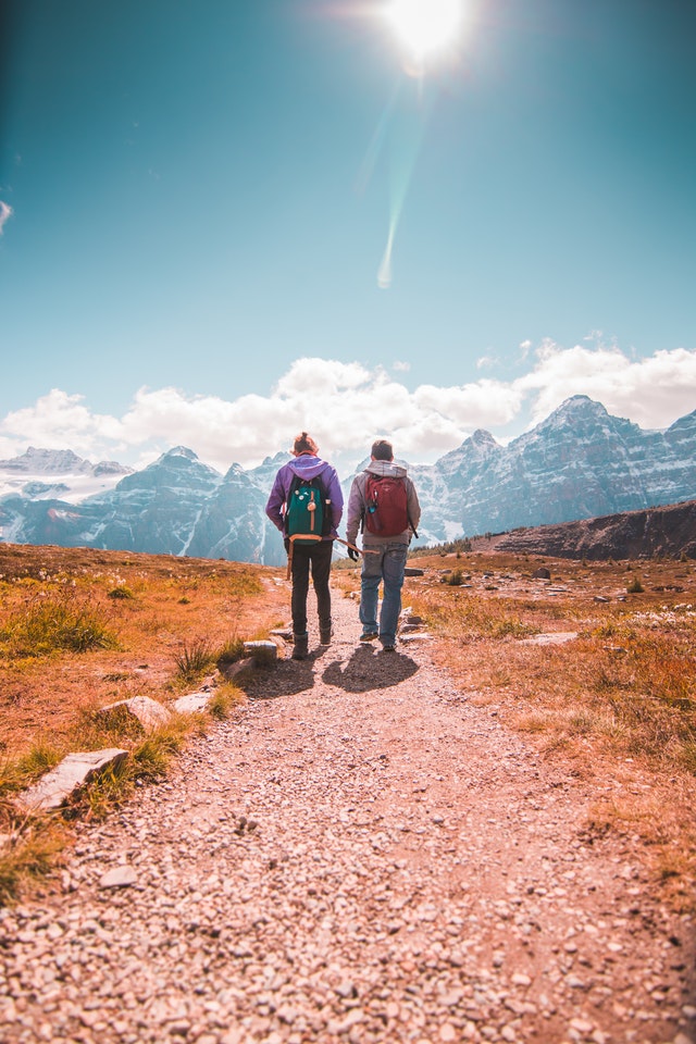 Narzisstische Freundinnen und Freunde